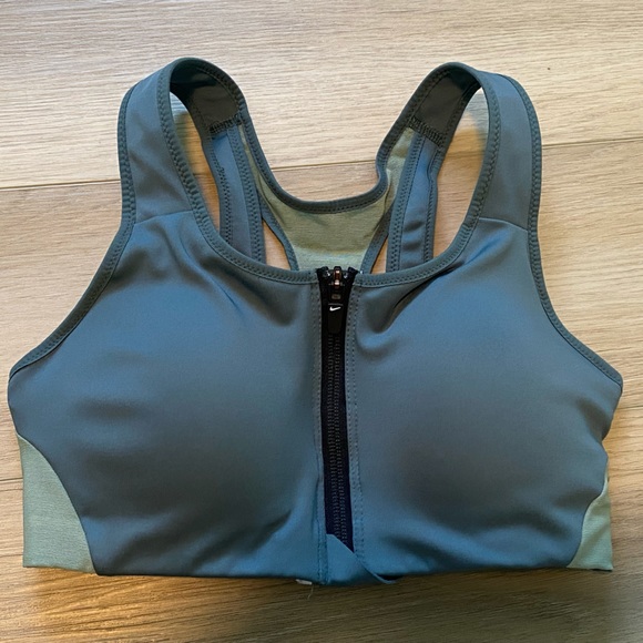 Nike Shape Women’s High-Support Padded Zip Front Sports Bra Size XS - Picture 2 of 3